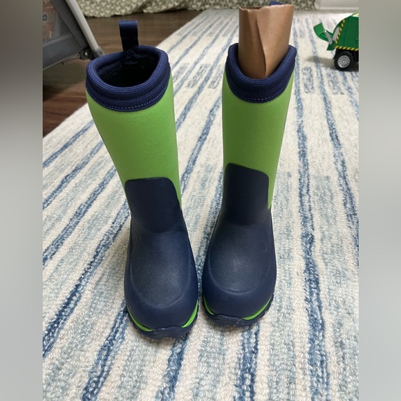 NWOTs toddler fleece lined KIDS RUGGED II MUCK BOOTS - Picture 4 of 9